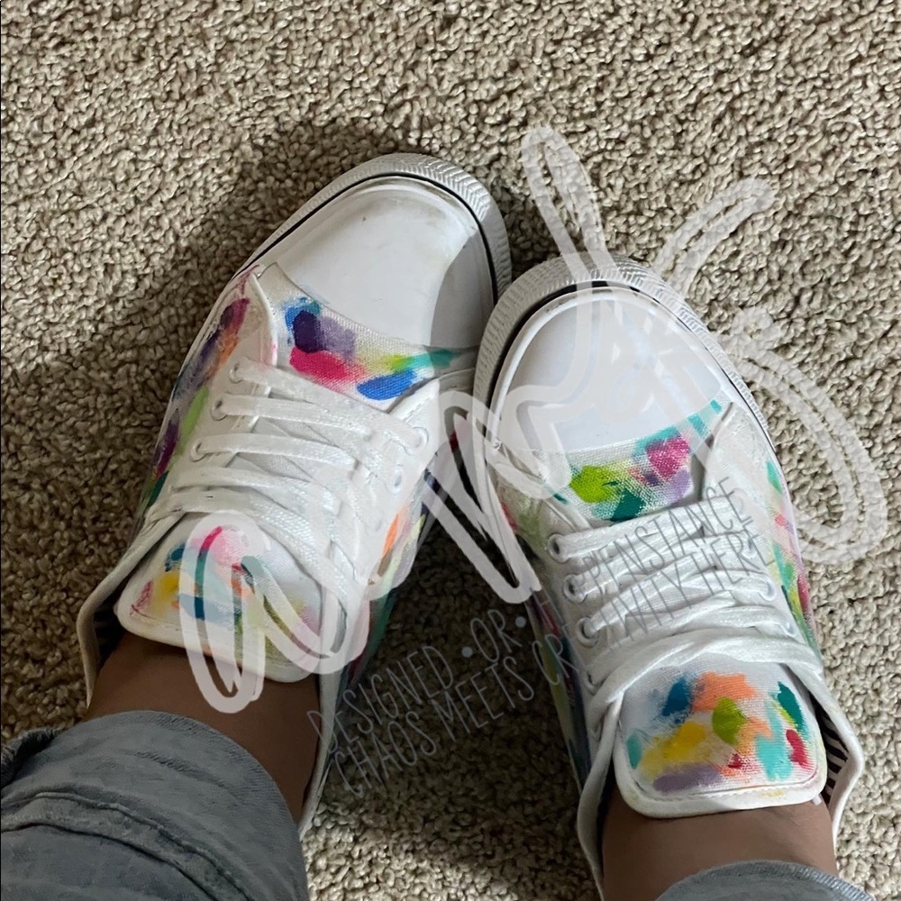 NEW Abstract hand painted shoes **SIZE 8**